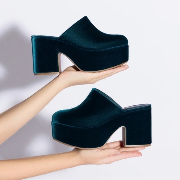 Larroude Shoes - Larroudé Miso Platform Clog in Deepsea Velvet.